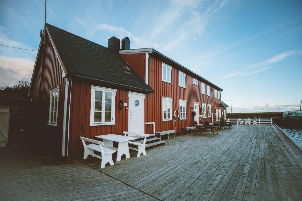 Solsiden Brygge Rorbuer Hotel Ballstad Exterior photo